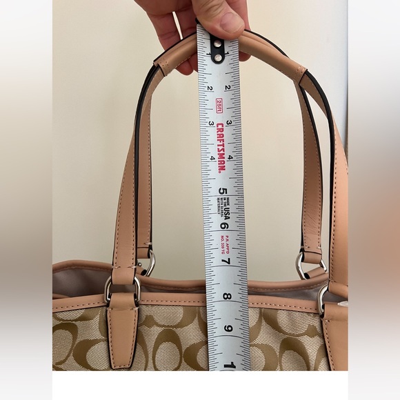 Classic Coach Shoulder Bag - Picture 7 of 7